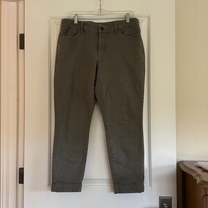 LOFT Curvy Skinny Ankle Pants in Olive